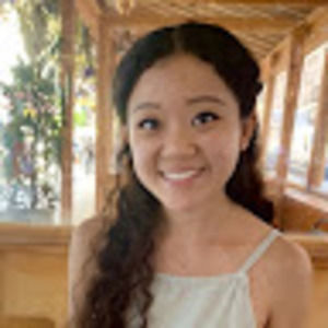 Meet your Posher, Kelly